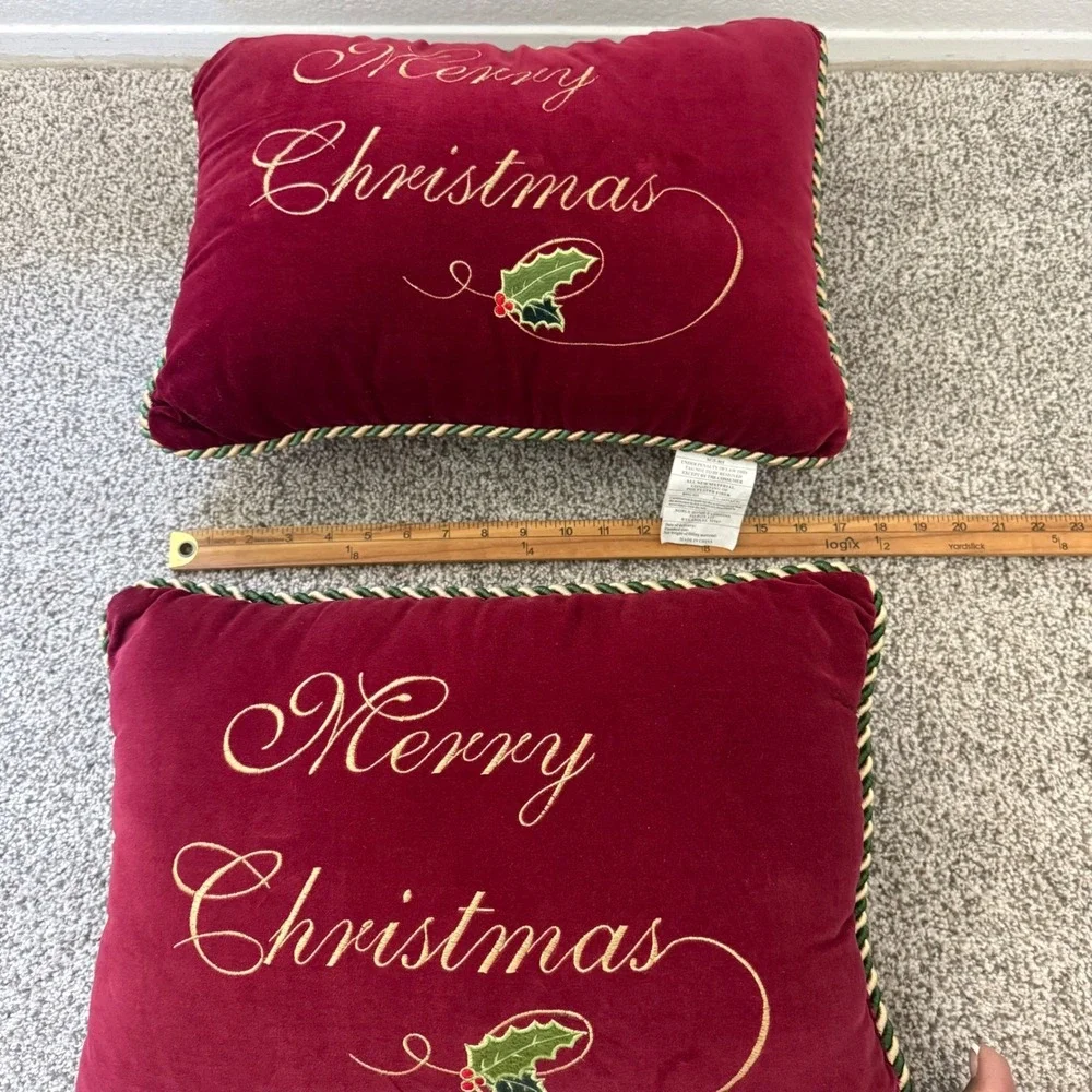 Noble Home‎ Fashions Merry Christmas Burgundy Velvet Pillows Set of 2 Gold Green